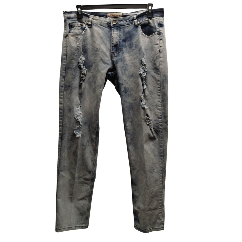 Elite Women's Size 16W Distressed Ripped Acid Wash Studded Embellished Jeans